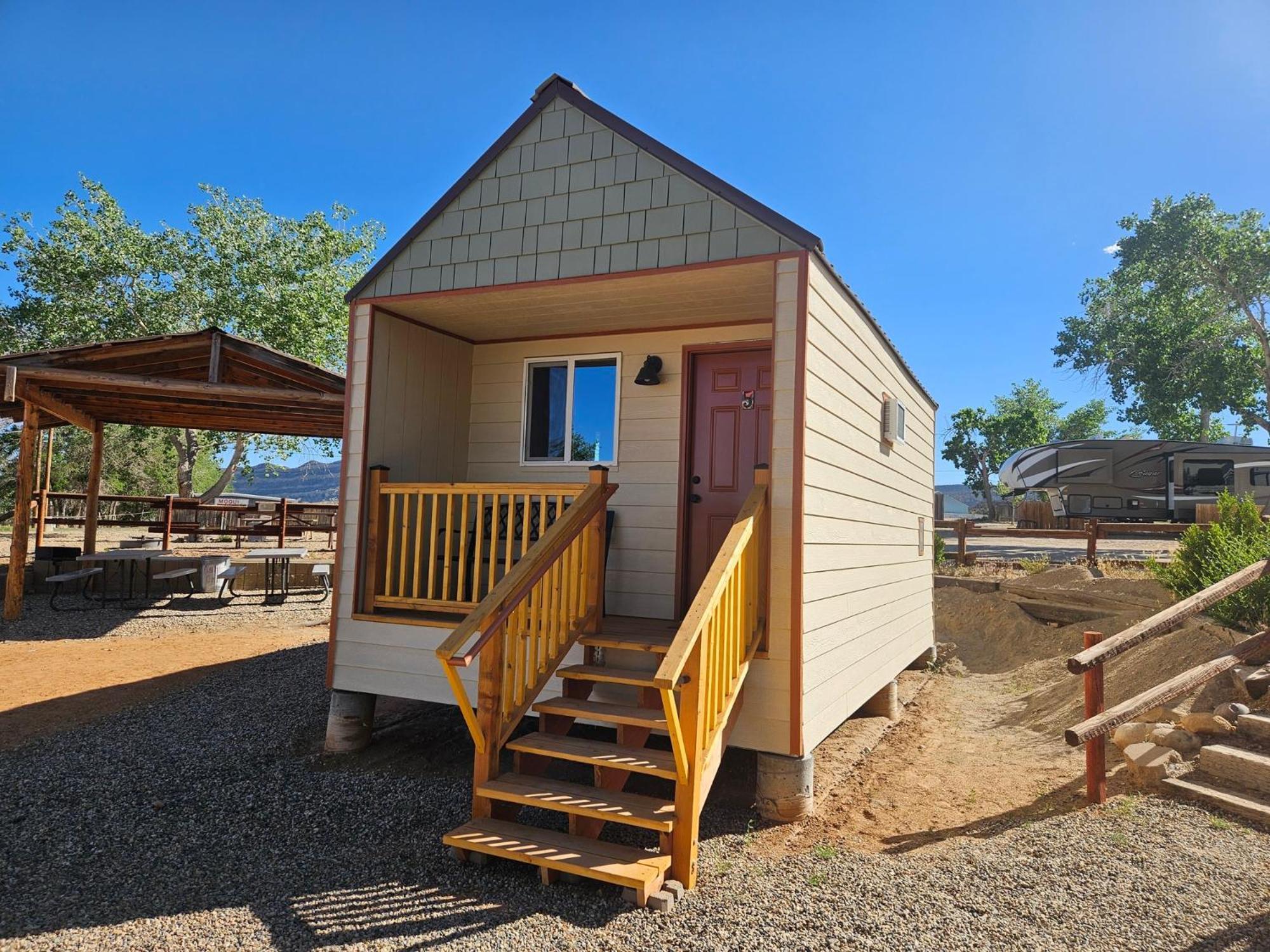 Canyons Of Escalante Rv Park Room photo