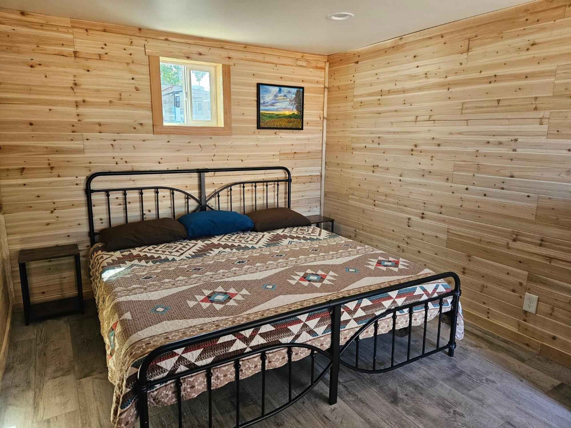 Canyons Of Escalante Rv Park Room photo