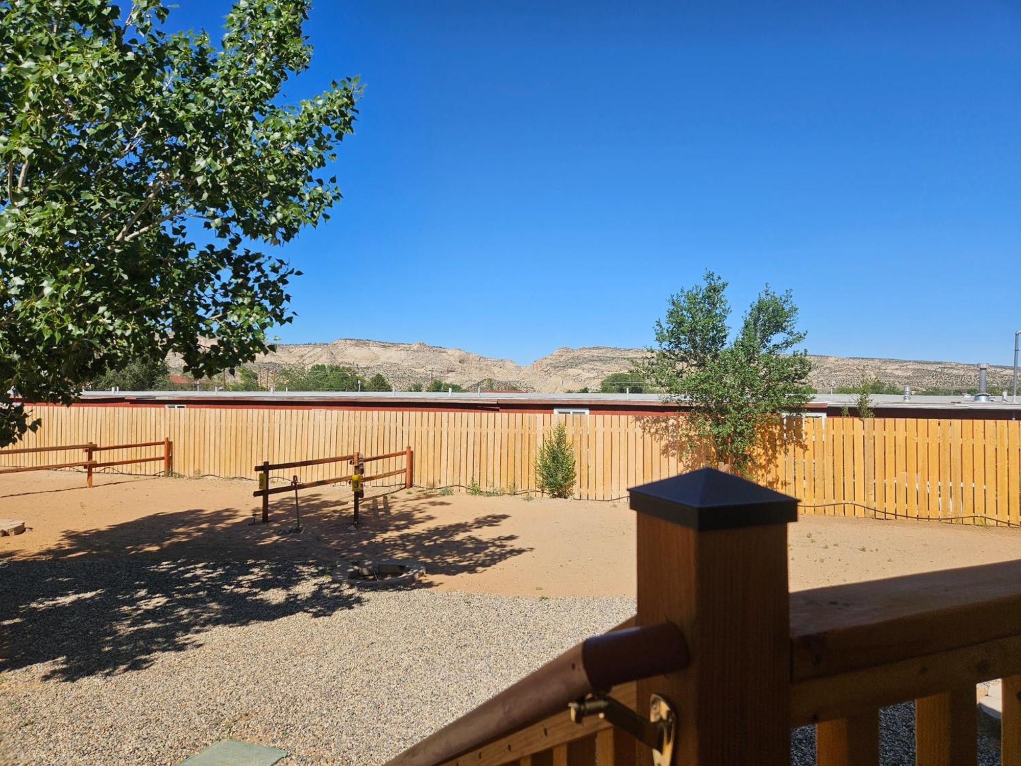 Canyons Of Escalante Rv Park Room photo
